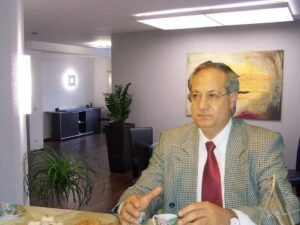 د. توفيق حمدوش- طبيب عام عربي في هامبورغ Uhlenhorst Dulsberg