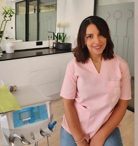 د. فاطمة أبا كيرسين – طبيبة نسائية عربية في دوسلدورف